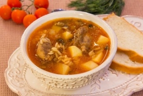 Суп с уткой, рисом и грибами